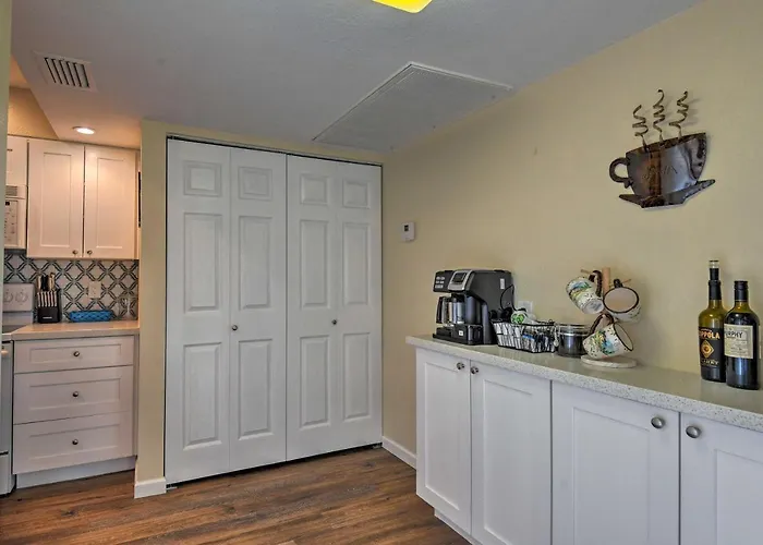 Retreat W/ Patio & Greenbelt Views! * Scottsdale