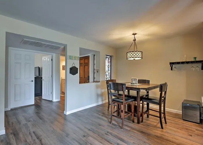 Retreat W/ Patio & Greenbelt Views! Scottsdale